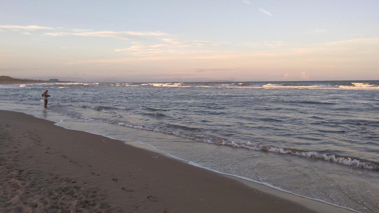 Urbanizacion Puerto Romano - Playa لا ماتا المظهر الخارجي الصورة